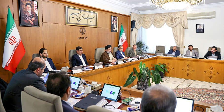 دستگاه‌های اجرایی برای اثرگذاری بهبود نرخ رشد اقتصادی بر معیشت مردم تلاش کنند