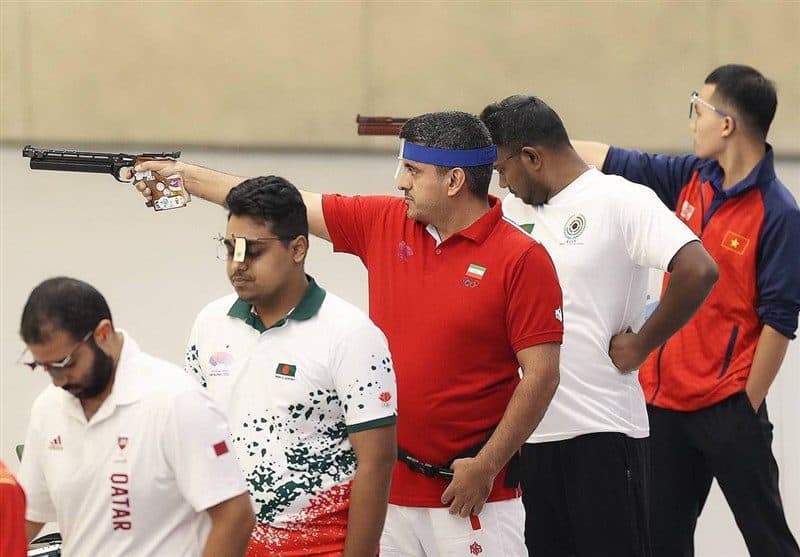 مربی تیم ملی تیراندازی: کمبود تجهیزات کارمان را سخت کرده است