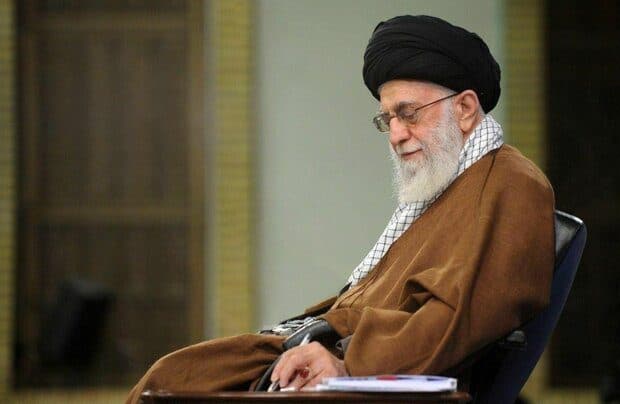 پیام تسلیت رهبر انقلاب درپی درگذشت همسر حجت‌الاسلام عبادی