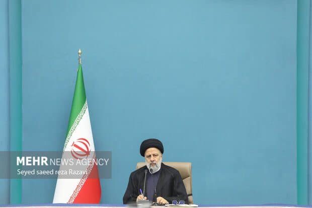آغاز سخنرانی رئیس جمهور در جمع مردم و مسئولان شهرستان دارالتقریب