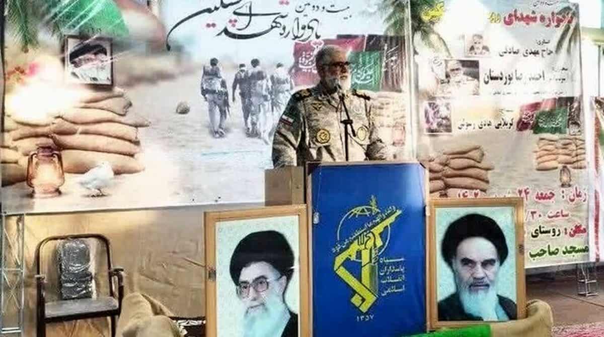 نشانه‌های افول قدرت آمریکا و خارج شدن دلار از چرخه اقتصادی دنیا را مشاهده می کنیم