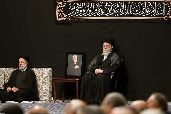 حضرت آیت الله خامنه‌ای رهبر انقلاب اسلامی: همانند راهپیمایی اربعین راه معنویت و حاکمیت توحید را طی کنید