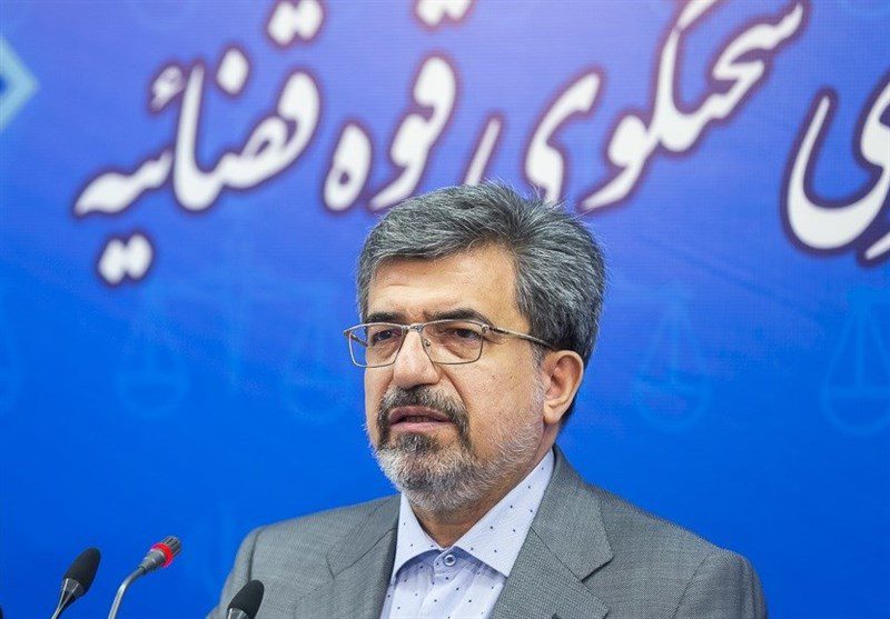 ستایشی: پرونده آتش سوزی در زندان اوین با ۴۰ متهم تا دو هفته دیگر به دادگاه ارسال می شود