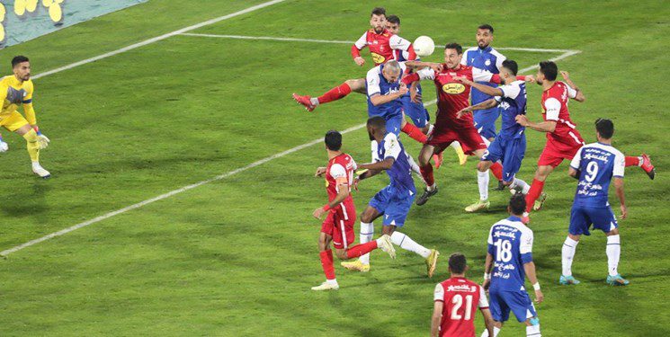ضعف‌های لیگ برتر فوتبال ایران: چالش‌ها و امکانات