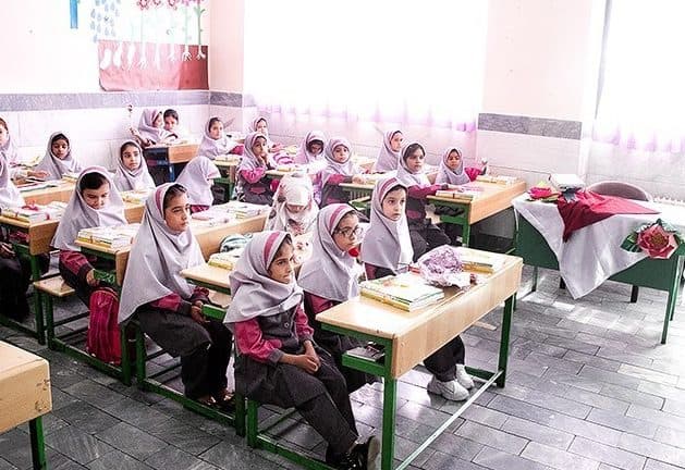 حل مشکل کمبود آموزگار با ورود دانشجومعلمان