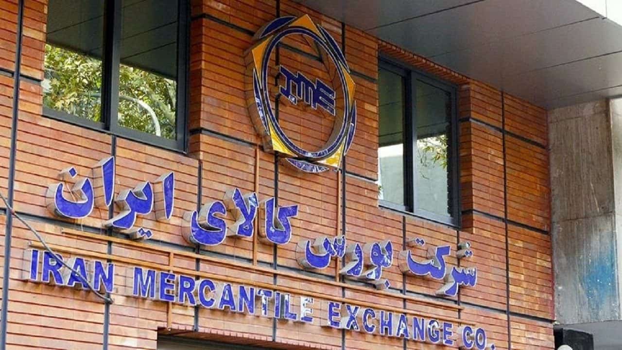 مشکل کمبود مسکن در کشور با خروج فولاد و سیمان از بورس کالا حل نمی‌شود
