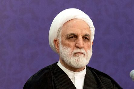 بدون اغماض با مفسد برخورد کنیم؛ چه مردم عادی چه کارگزار حکومتی