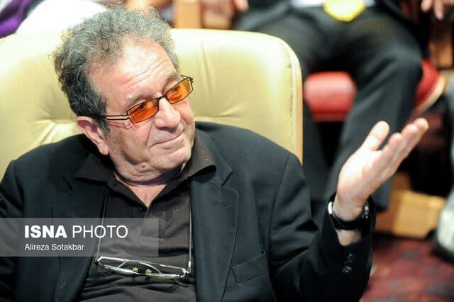 احضار مدیران «اعتماد» و «فراز» در رابطه با اخبار مربوط به داریوش مهرجویی