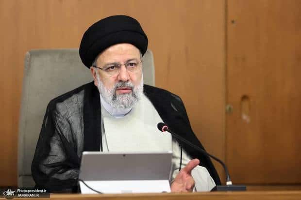 رئیسی: دولتمردان باید نسبت به هرگونه ناهنجاری اقتصادی، فرهنگی و اجتماعی حساس باشند