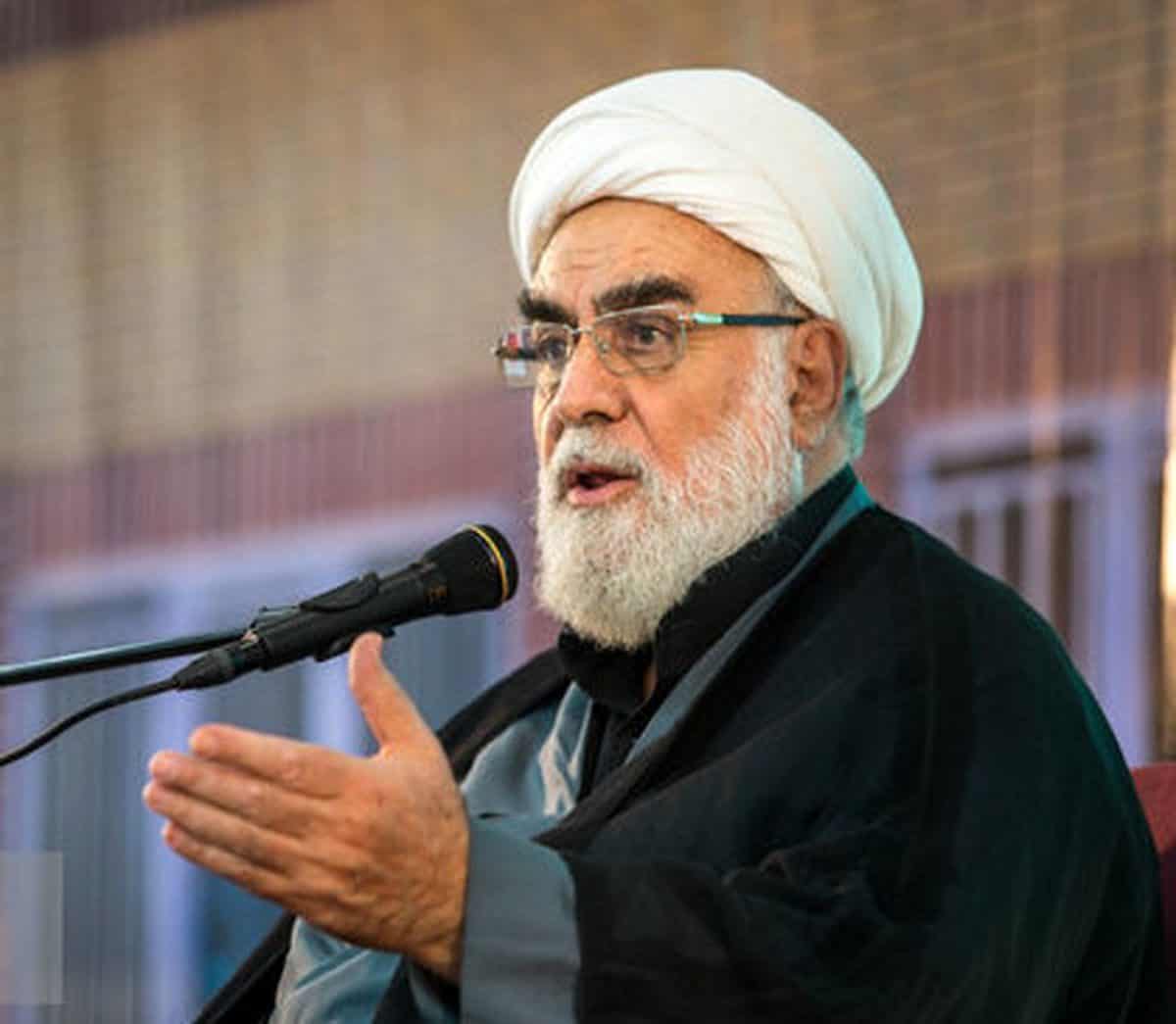 توصیه‌ حضرت آقا به مسئولان، رفع مشکلات معیشتی و گرفتاری‌های مردم است