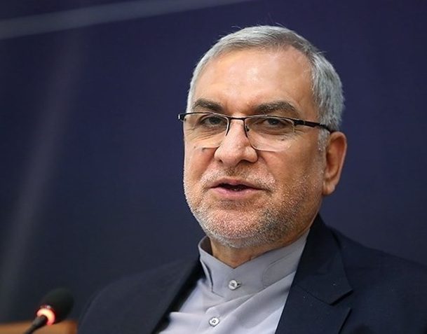 ‌وزیر بهداشت: ‌مجوز استخدام ۱۲ هزار پرستار صادر شد/ معرفی پزشکان ‌زیر‌میزی‌بگیر‌‌ ‌به قوه قضائیه ‌