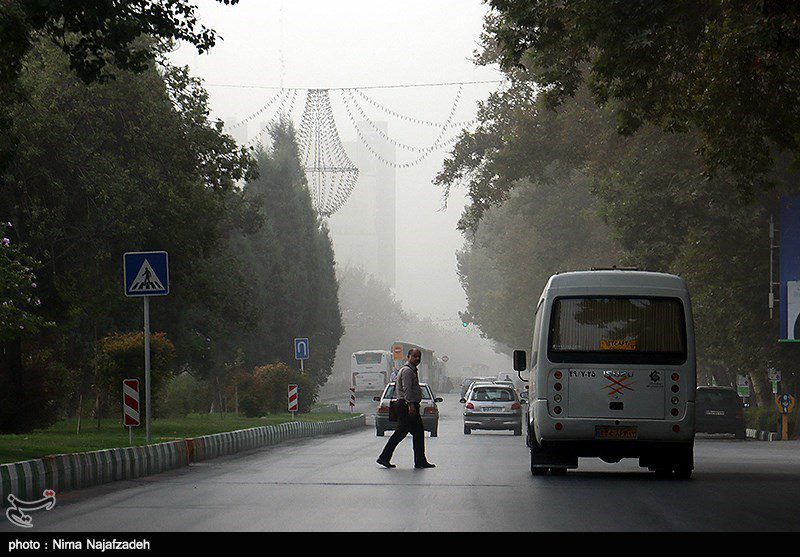 هواشناسی ایران ۱۴۰۲/۰۹/۰۴؛ هوای ناسالم تهران برای تمام گروه‌ها