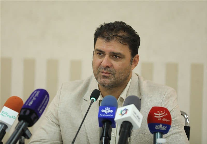 پایان همکاری فدراسیون قایقرانی با پدرو سنا