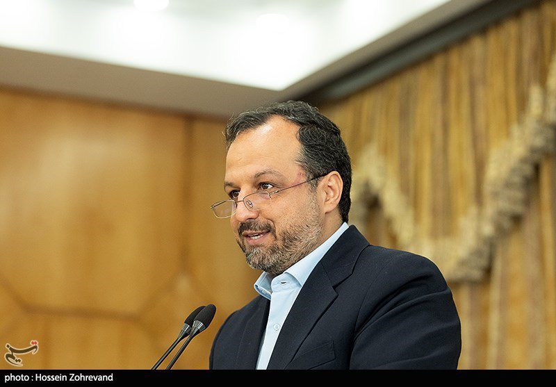 افزایش حقوق کارکنان ۱۸ درصد و بازنشستگان ۲۰ درصد خواهد بود