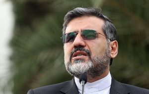 وزیر ارشاد: سرانه مطالعه کتاب در ایران ۳۵ دقیقه است