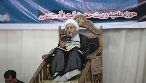 آملی لاریجانی : جوانان را از دین فراری ندهیم