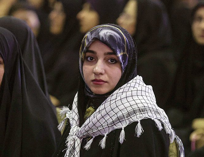 تعهد ۱۰ ساله پذیرفته شدگان وزارت آموزش و پرورش برداشته شد