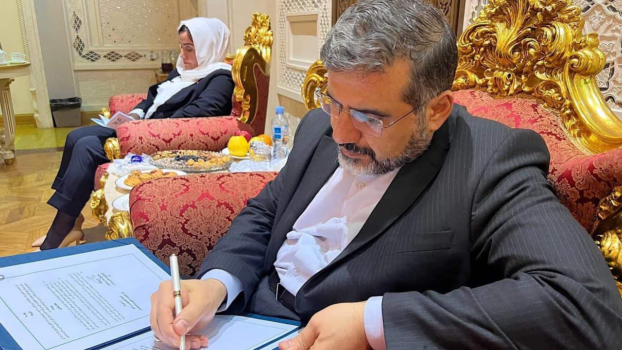 امضای پنج سند همکاری‌ مشترک بین ایران و تاجیکستان