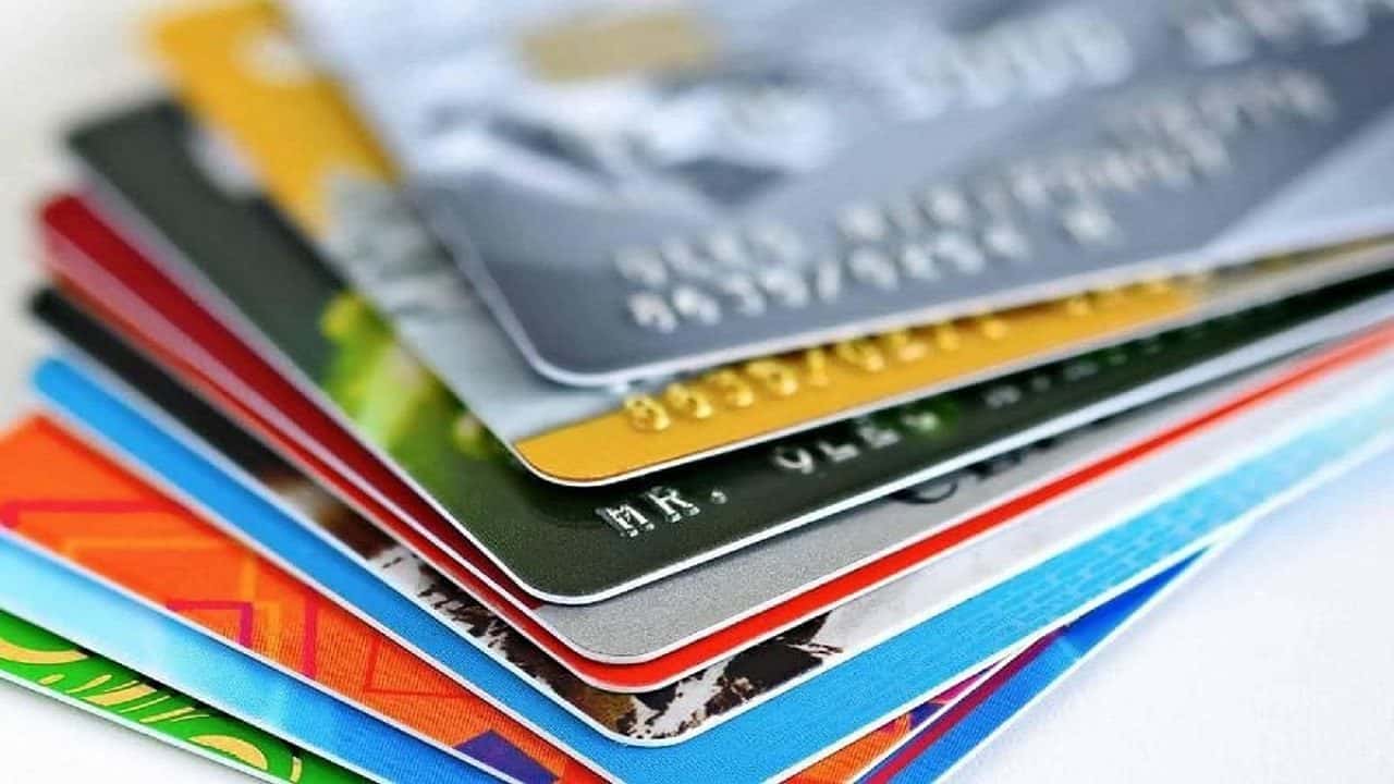 سیاست بانک مرکزی تجمیع کارت‌های بانکی نیست