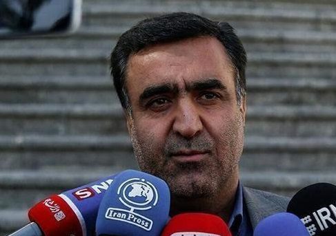 اعتقادی به تعطیلی مدارس در هوای آلوده نداریم