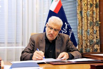 ماجرای استعفای وزیر نفت از زبان یک نماینده