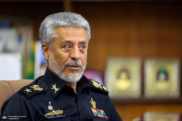 دریادار سیاری، معاون هماهنگ کننده ارتش: تحریم وجود دارد و آسیب می‌زند