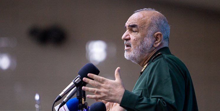 سرلشکر سلامی: بسیج عظیم‌ترین قدرت دفاعی پایان ناپذیر دنیاست