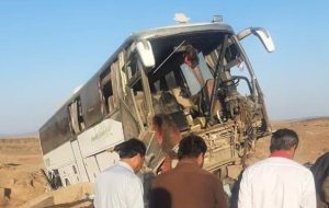 انحراف اتوبوس در سیستان و بلوچستان 13 مصدوم برجای گذاشت
