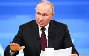 پوتین: روسیه یا قدرت خودکفا خواهد بود یا اصلا وجود نخواهد داشت