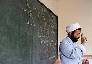 راه اندازی مدارس وابسته به حوزه در دستور کار است