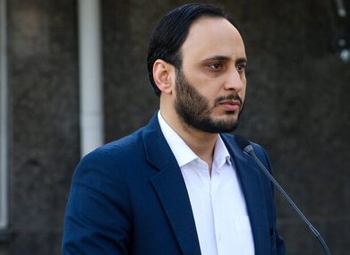 بهادری جهرمی: امروز منافقین در پیاده‌روهای آلبانی دنبال جای خواب می‌گردند
