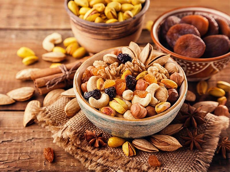 تغییرات در نرخنامه آجیل، ارزانی چشمگیر در میادین میوه و تره‌بار در آستانه شب یلدا