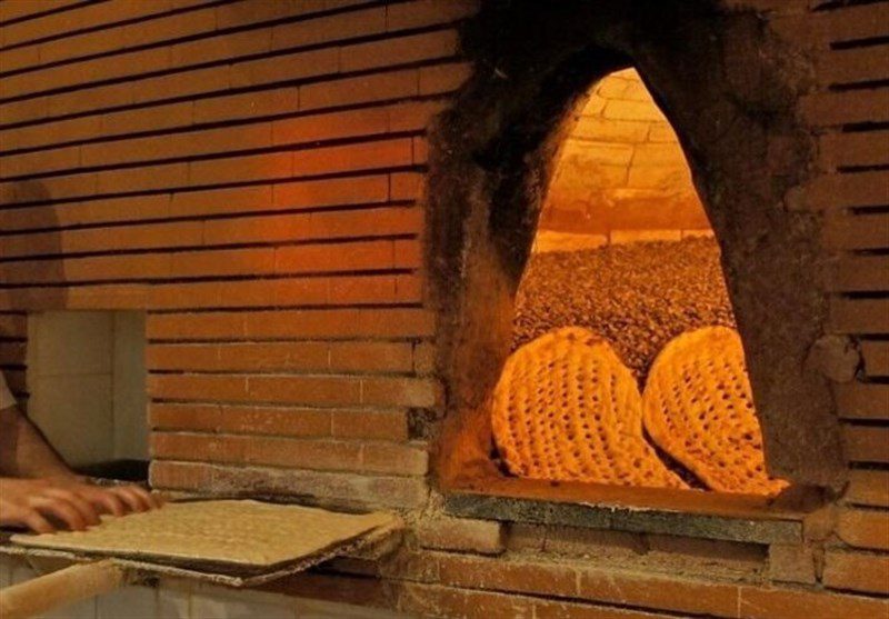 سقف فروش نان یک کیسه آرد به ۲۲ تا ۴۰ نفر/هیچ نانوایی تعطیل نیست
