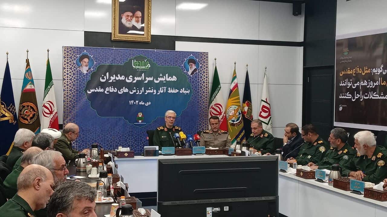 سرلشکر باقری: جذب جوانان و نوجوانان با استفاده از فناوری‌های جدید توسعه یابد