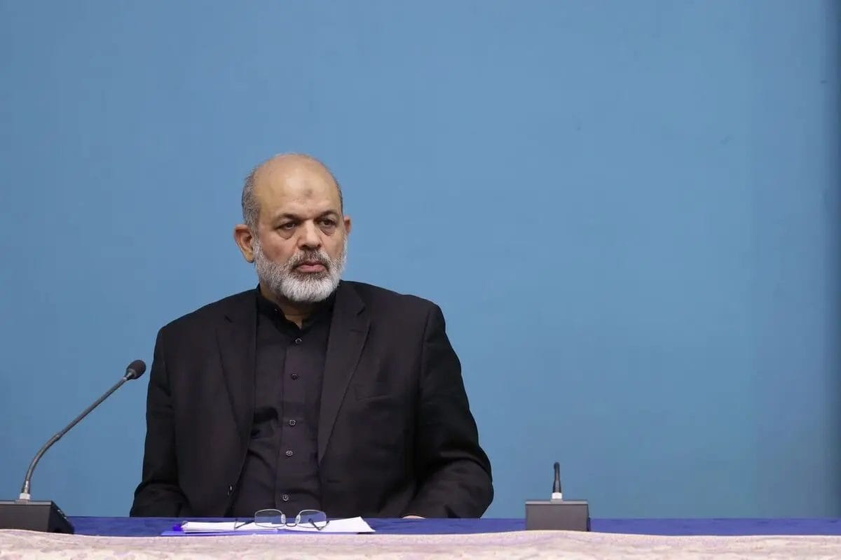 وزیر کشور: با توهین کنندگان به شهدای کرمان برخورد خواهد شد