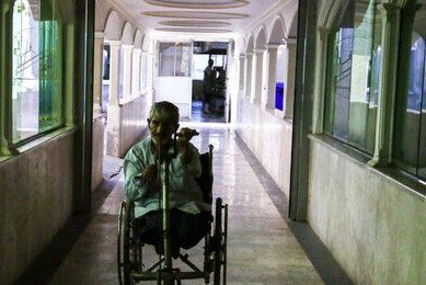 افزایش ۶۰ درصدی مستمری معلولان در بودجه ۱۴۰۳ دردی از آنها دوا نمی‌کند