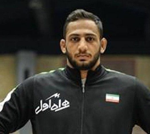 حریف لهستانی مقابل آذرپیرا تسلیم شد