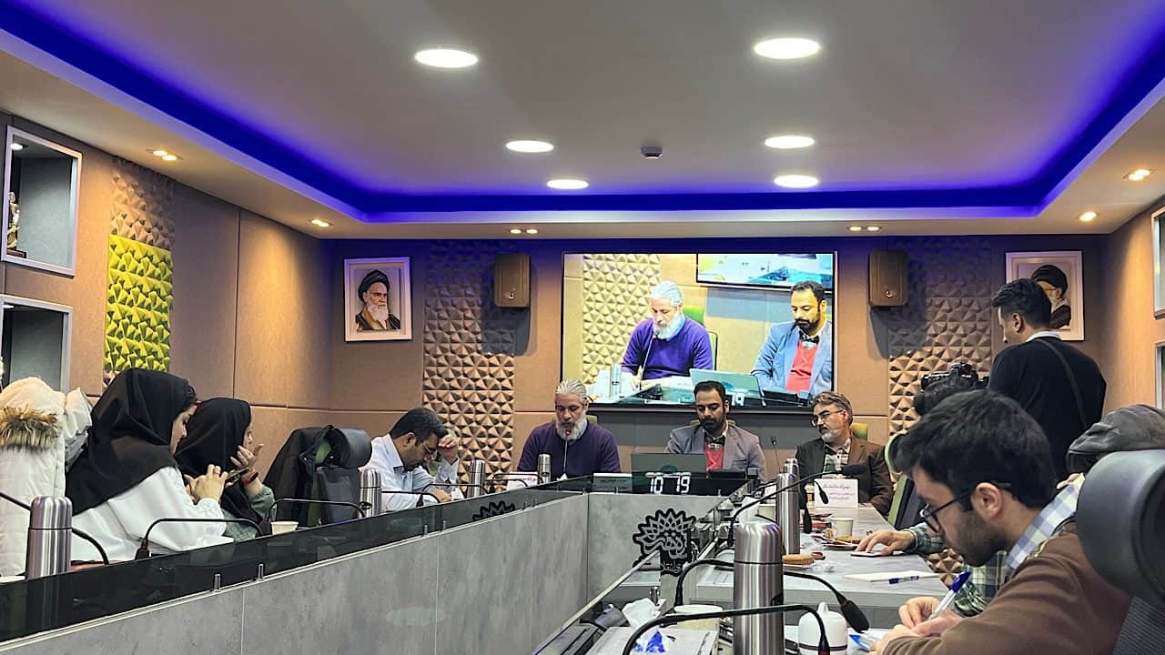 ارسال ۴۲۵ کتاب به جشنواره شعر و داستان انقلاب/ اثر برگزیده جایزه ۲۰۰ میلیونی می‌گیرد