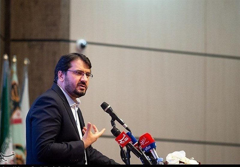 بذرپاش: واردات اتوبوس بدون ملاحظه انجام می شود