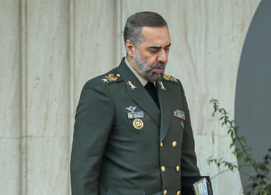 وزیر دفاع: صادرات محصولات دفاعی ۵ برابر شد/خودکفایی در ساخت موتور پهپاد