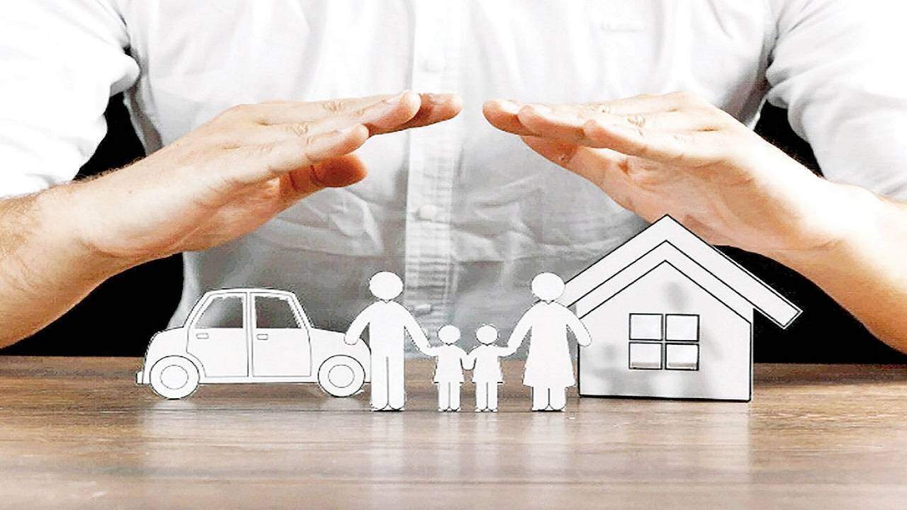 رئیس کل بیمه مرکزی: تاسیس شرکت فراگیر اتکایی در حال پیگیری است