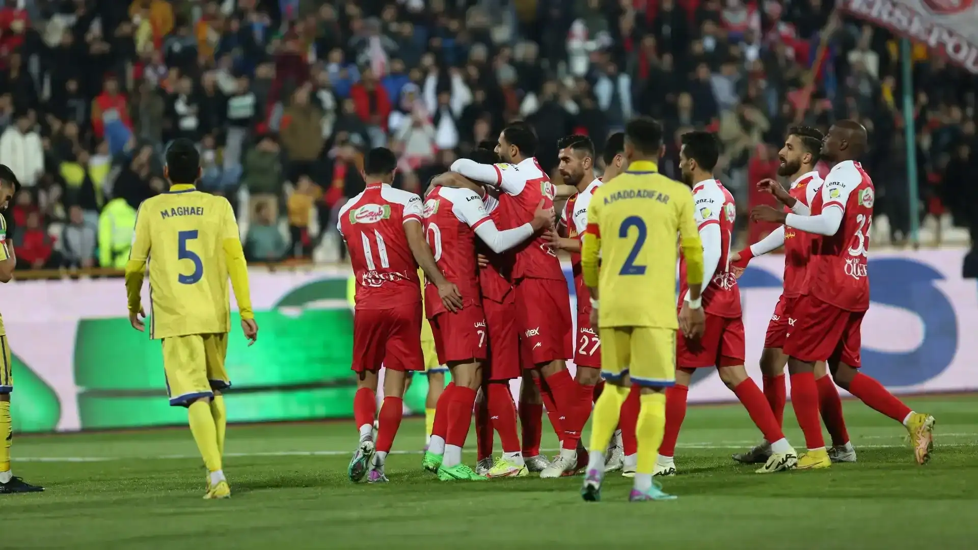 پرسپولیس 3-0 نفت‌وگاز گچساران؛ صعود بی‌دردسر مدافع عنوان قهرمانی