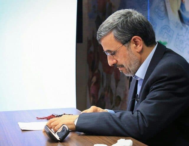 احمدی‌نژاد رای داد