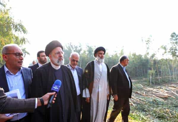 سفر رئیس جمهور به استان خوزستان و افتتاح چندین پروژه تولیدی و زیر بنایی