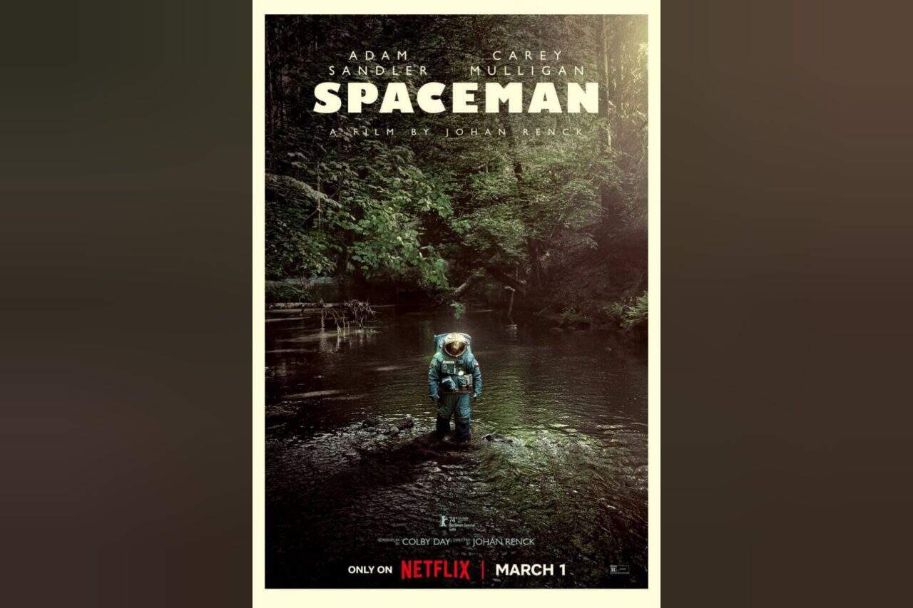 Spaceman، ماجرای جوان یتیمی که به اولین فضانورد کشور خود تبدیل می‌شود