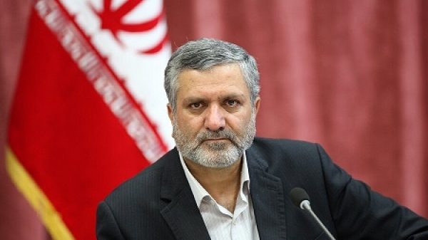 طرح سئوال از وزیر کار کلید خورد