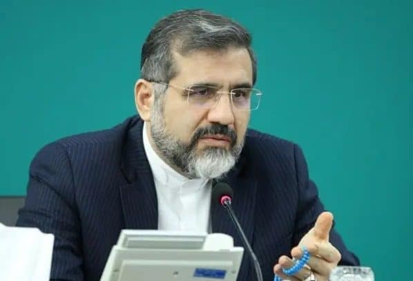 ما افتخار سربازی رهبر انقلاب و نظام جمهوری اسلامی را با هیچ چیزی عوض نمی‌کنیم