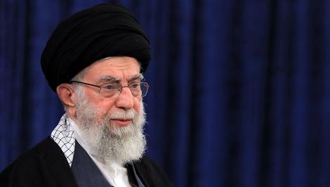 دیدار جمعی از معلمان با رهبر معظم انقلاب در روز چهارشنبه