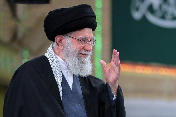 خطر صورتی ها را جدی بگیرید، انگشت اشاره امام جامعه به سمت صورتی‌هاست