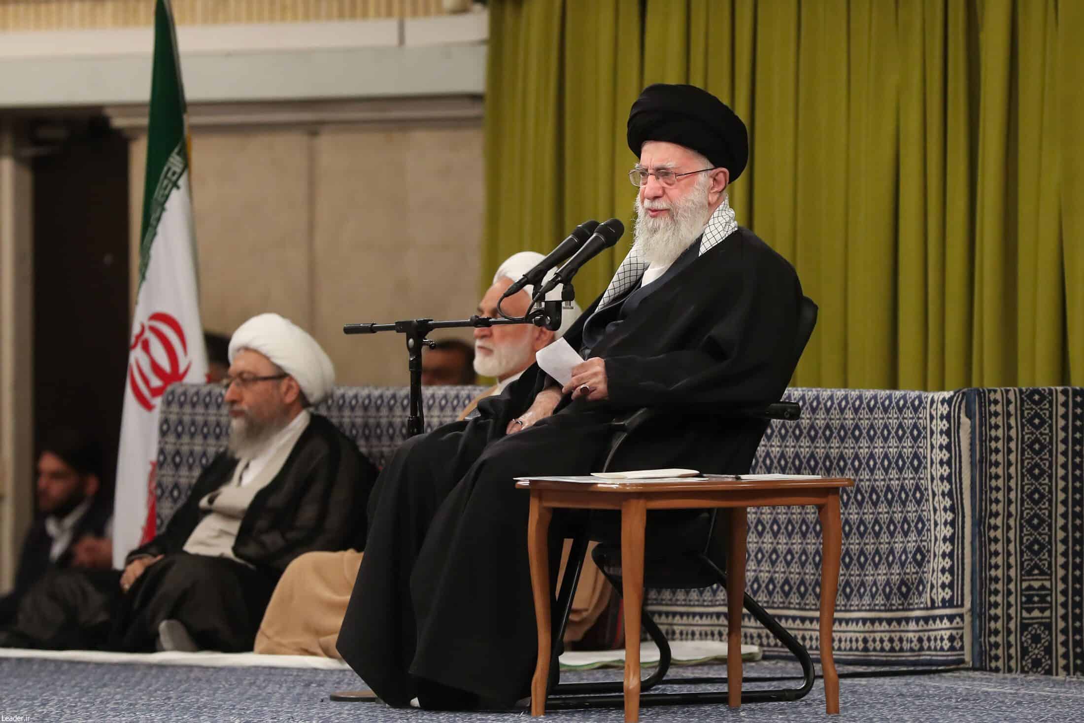 تشکر واقعی از ملت ادامه تلاش بی‌وقفه مسئولان برای حل مشکلات است